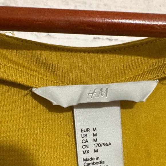 H&M Dark Mustard Yellow Women, size medium, - Picture 2 of 6